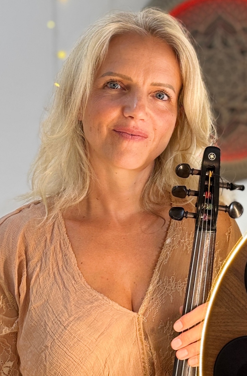 Lucie, violoniste électrique